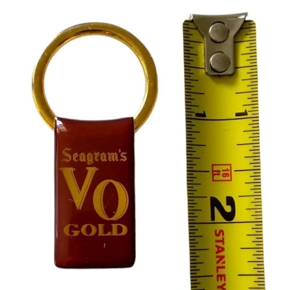 Seagrams Vo Gold Keychain Key Ring Key Fob Keeper Vtg‎ Enameled Gold Tone Promo.